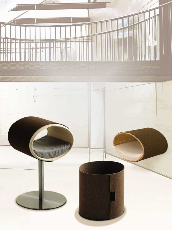 Pet Interiors Rondo Wicker Cat Bed Stand, Silver Circle Pets, Cat Bed, Pet Interiors,