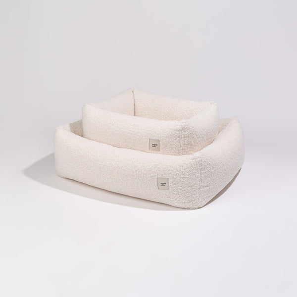 PillowVilla Faux Fur Dog Bed LOUNGE Dog Bed PillowVilla Silver Circle Pets