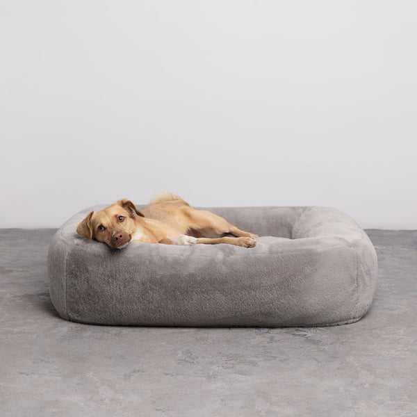 PillowVilla Faux Fur Dog Bed PEBBLE Dog Bed PillowVilla Silver Circle Pets