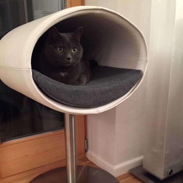 Pet Interiors Rondo Leatherette Cat Bed Stand-Cat Bed-Pet Interiors- Silver Circle Pets