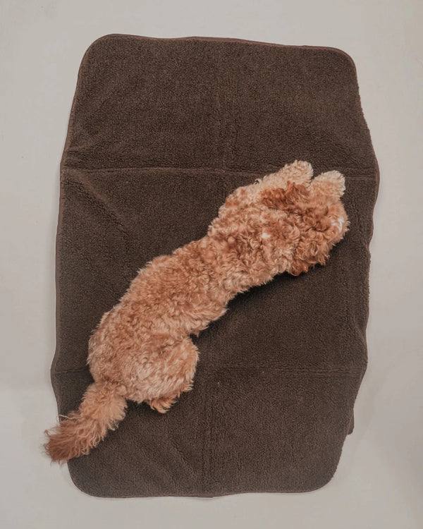 By Teddy Quilted Pet Settle Mat Tote | 2-in-1 | Sherpa - Silver Circle Pets- Silver Circle Pets