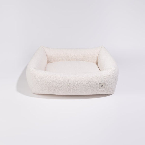 PillowVilla Faux Fur Dog Bed LOUNGE-Dog Bed-PillowVilla- Silver Circle Pets